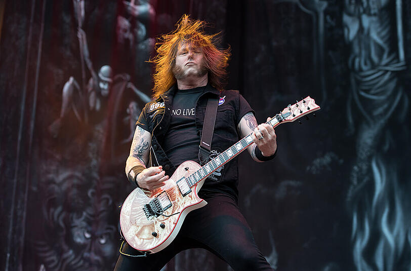 Rock und Regen - die Bilder vom Sonntag auf dem "Rockavaria" mit dem Iron-Maiden-Konzert als Höhepunkt.