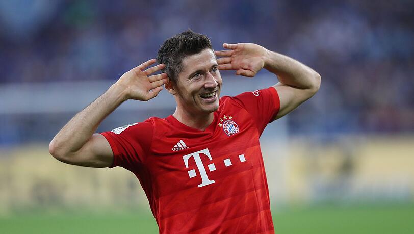 Schnürte gegen den FC Schalke einen Dreierpack: Robert Lewandowski Schnürte gegen den FC Schalke einen Dreierpack: Robert Lewandowski