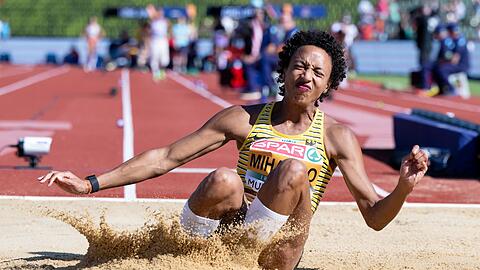 Souverän: Olympiasiegerin Malaika Mihambo ist in München auf Goldkurs im Weitsprung.