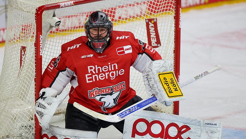 Glänzte mit 43 Paraden: Haie-Torhüter Julius Hudacek.