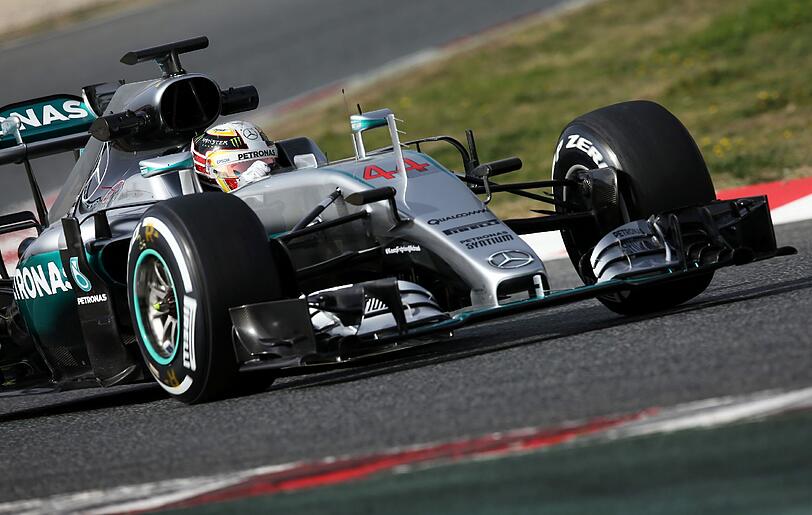 Weltmeister Lewis Hamilton vom Mercedes AMG Petronas Team im neuen Boliden W07 Hybrid.