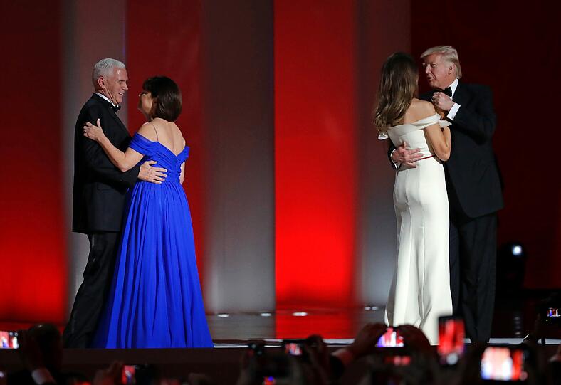Donald und Melania Trump bei den Feierlichkeiten nach seiner Amtseinführung.