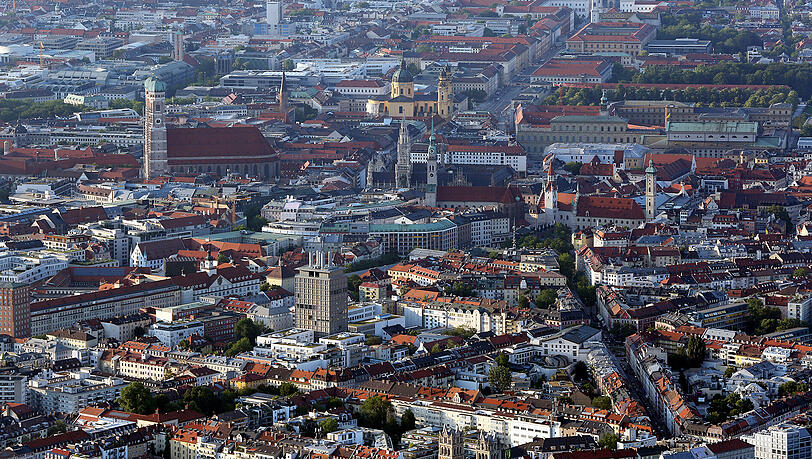 Im Vergleich zum Vorjahr sind 2020 weniger Menschen nach München gezogen. Im Vergleich zum Vorjahr sind 2020 weniger Menschen nach München gezogen.