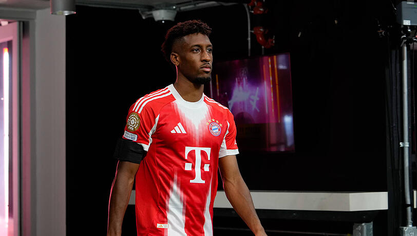 Das aktuelle Heimtrikot des FC Bayern wird von zahlreichen Fans kritisch gesehen. Das aktuelle Heimtrikot des FC Bayern wird von zahlreichen Fans kritisch gesehen.