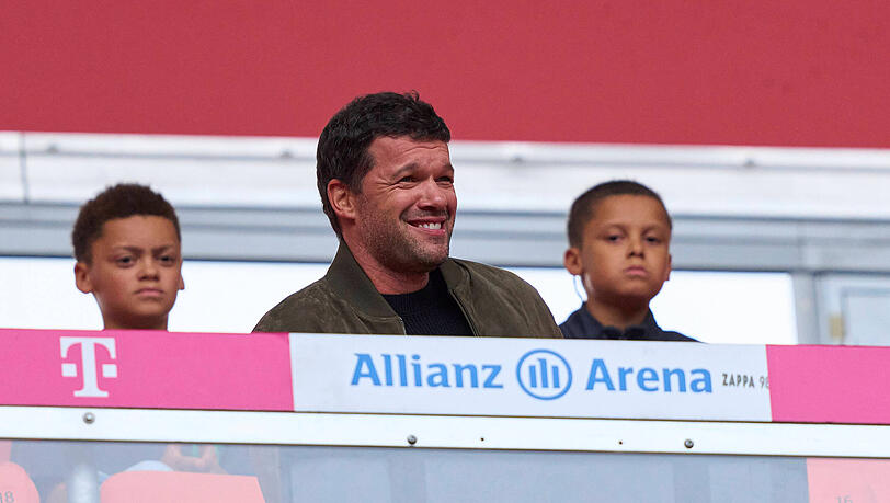 Schaute seinem Schützling Lennard Karl jüngst in der Allianz Arena zu: Berater Michael Ballack. Schaute seinem Schützling Lennard Karl jüngst in der Allianz Arena zu: Berater Michael Ballack.
