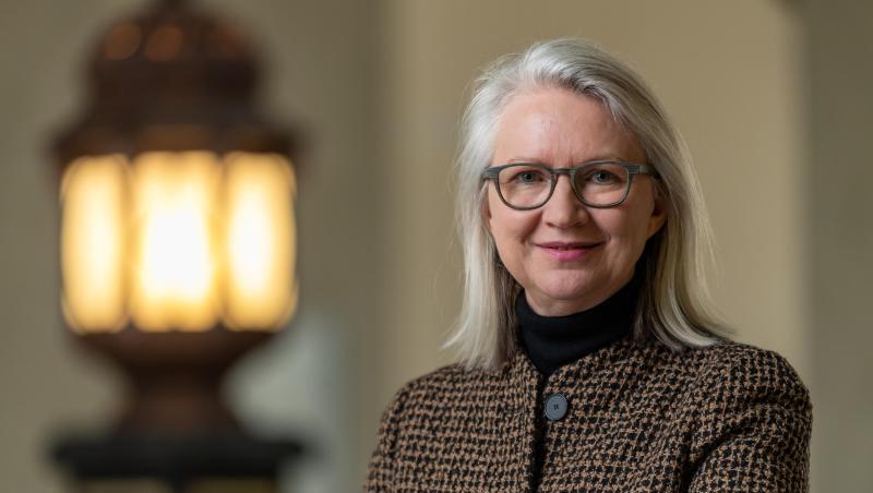 "Ich erwarte, dass die Wirtschaft mit der langsamen Lockerung der Maßnahmen auch rasch wieder ins Laufen kommt", sagt Monika Schnitzer. "Ich erwarte, dass die Wirtschaft mit der langsamen Lockerung der Maßnahmen auch rasch wieder ins Laufen kommt", sagt Monika Schnitzer.