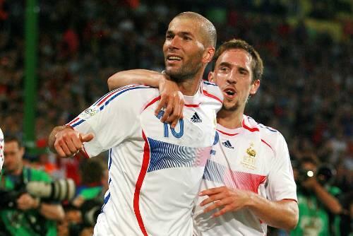 Jubelten bei der WM 2006 gemeinsam: Franck Ribéry (r.) und Zinedine Zidane.