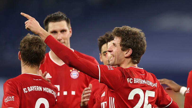 "Müller ist wieder total über sich hinausgewachsen": Hitzfeld empfiehlt Joachim Löw, den Ober-Bayern mit zur EM zu nehmen. "Müller ist wieder total über sich hinausgewachsen": Hitzfeld empfiehlt Joachim Löw, den Ober-Bayern mit zur EM zu nehmen.