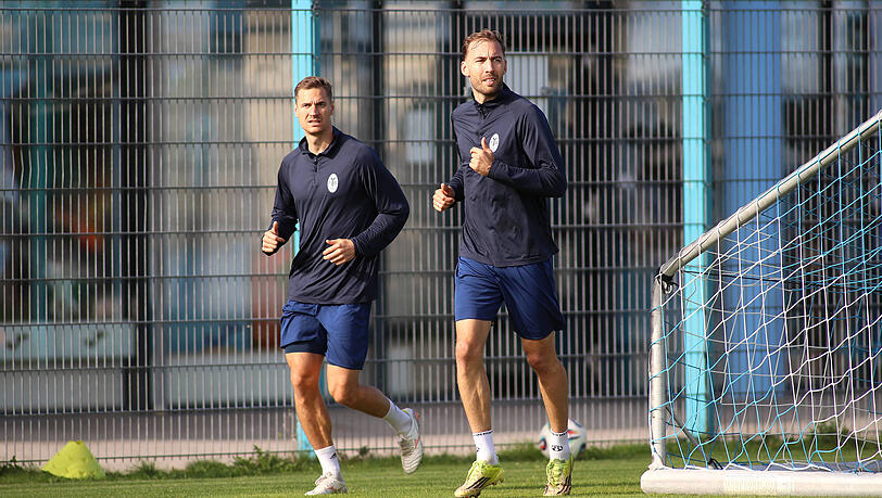 Auf dem Sprung zur&uuml;ck: Dennis Dressel (l.) und Michael Eberwein beim individuellen Aufbautraining unter der Woche.