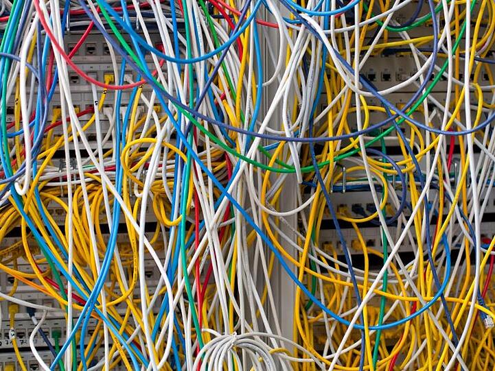 Das Bundesinnenministerium hat den Entwurf für das "Gesetz zur Erhöhung der Sicherheit informationstechnischer Systeme" am Donnerstag zur Ressortabstimmung an die betroffenen Ministerien von Union und SPD verschickt.
