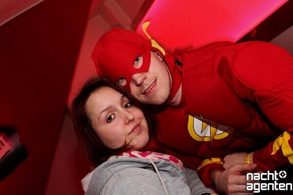 So heiß war der Fasching 2012 in den Münchner Clubs. Die Partybilder...