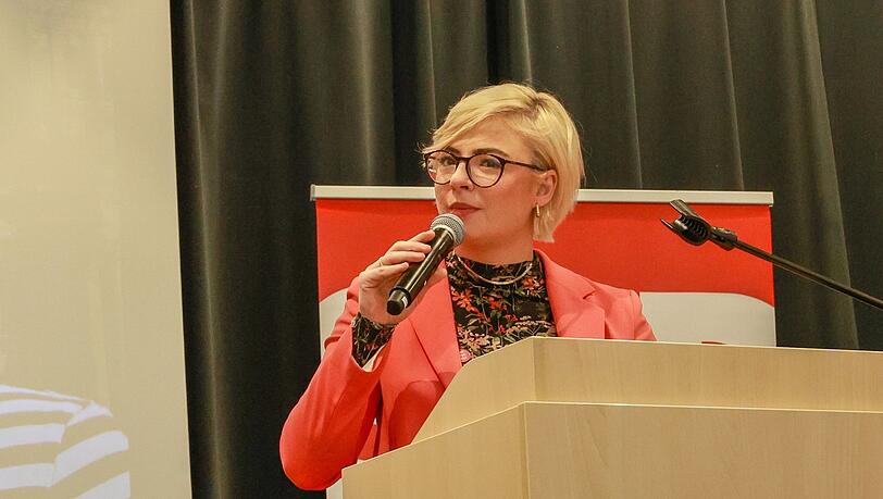 Seija Knorr-Köning (30) fordert, dass kein Student mehr als 400 Euro für sein WG-Zimmer zahlen soll.