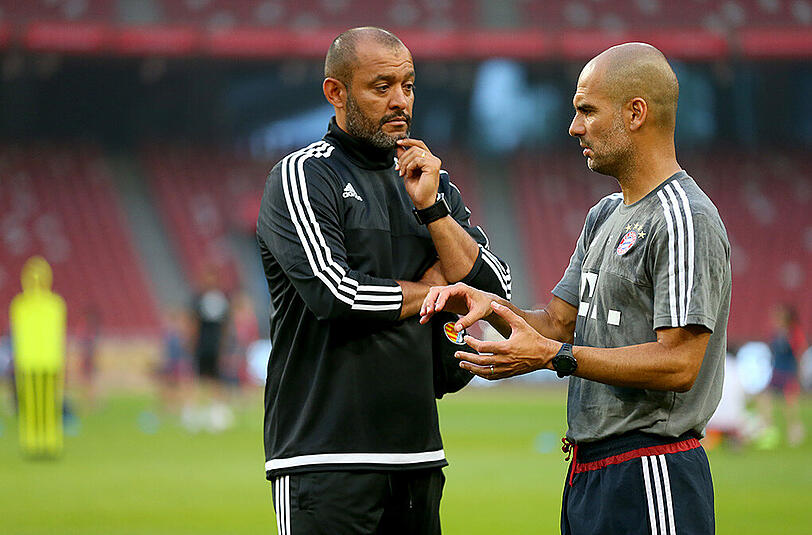 Bei Pressekonferenz und anschließendem Training setzte sich die Euphorie um den FC Bayern im Reich der Mitte fort. Die Bilder.