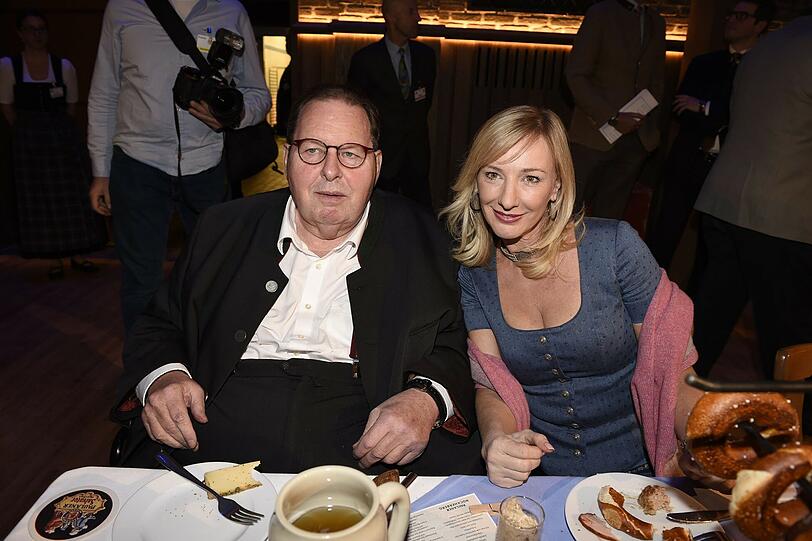 Ottfried Fischer und Freundin Simone Brandlmeier