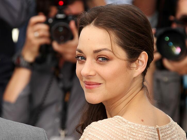 Bruce Willis, Eva Longoria, Diane Kruger und Edward Norton - dieses Familientreffen der Promis kann sich sehen lassen. Kein Wunder - Cannes hat begonnen. Mit dem Film "Moonrise Kingdom" eröffneten am Mittwoch die 65. Filmfestspiele.