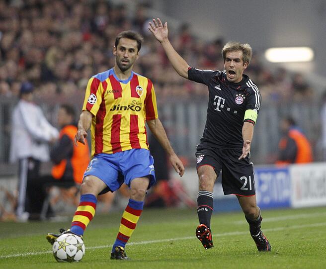 Platz 2 geht an den Brasilianer Jonas (hier am 19.09.12. im Duell mit Phillip Lahm). Am 1. November 2011 traf er für den FC Valencia nach nur 10,84  Sekunden. Leidtragende Mannschaft damals: Bayer Leverkusen. Die Werkself verlor in Spanien mit 1:3.