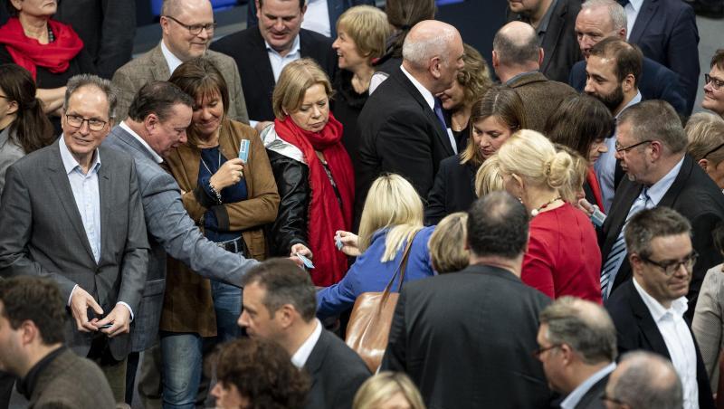 Abstimmung im Bundestag: 24 Parlamentarier von CDU und CSU haben Vorschläge für eine Verkleinerung des Parlaments vorgelegt. Abstimmung im Bundestag: 24 Parlamentarier von CDU und CSU haben Vorschläge für eine Verkleinerung des Parlaments vorgelegt.