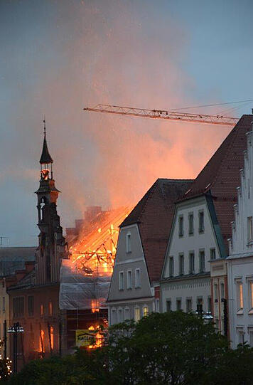 Feuer in Straubing: Die Bilder vom Rathaus-Brand.