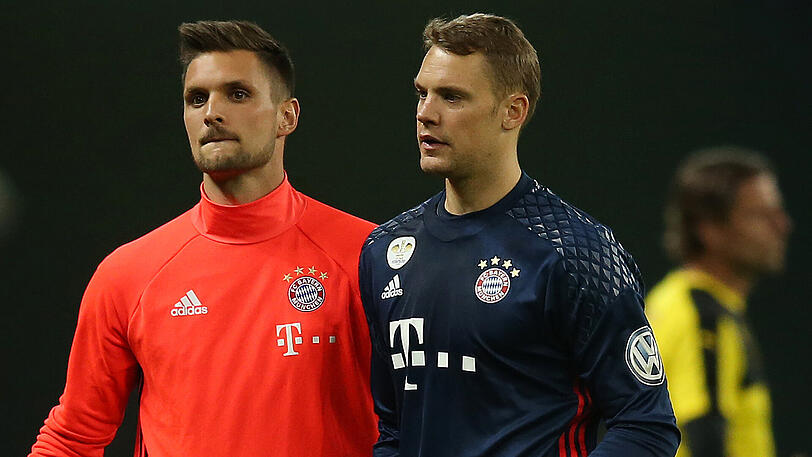 Sven Ulreich (links) muss den Platz im Bayern-Tor wieder Manuel Neuer überlassen.