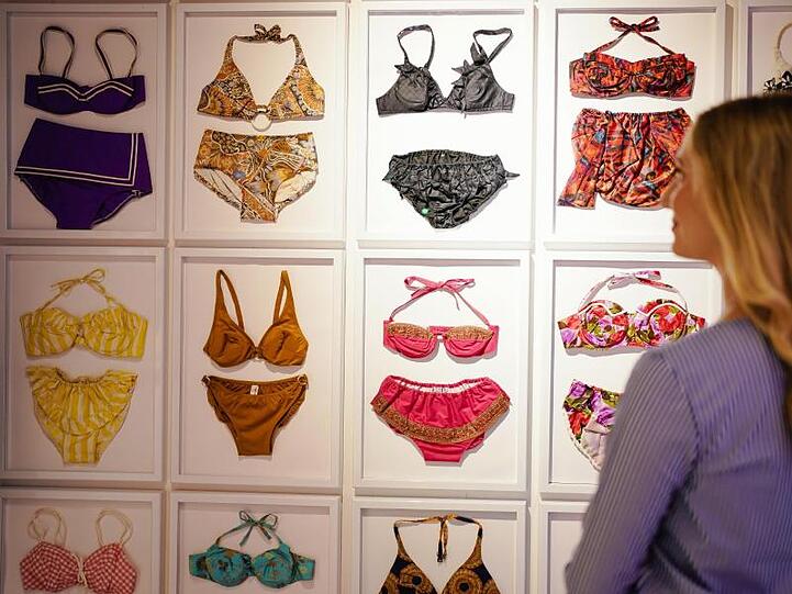 Bikini-Kollektion im Stile von Brigitte Bardot im Bikini-Museum in Bad Rappenau.