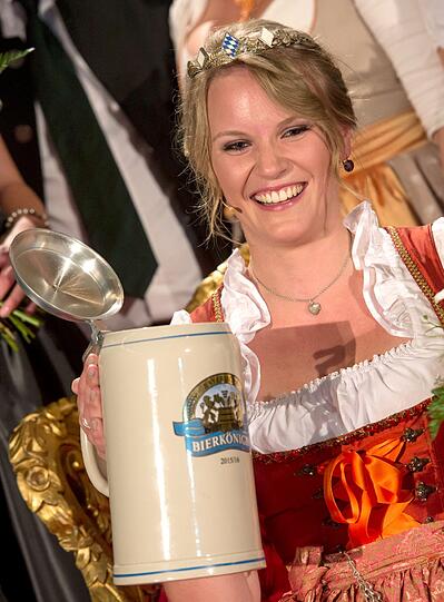 Die 25-jährige Marlene hat sich bei der Jury durchgesetzt und ist Bierkönigin 2015.