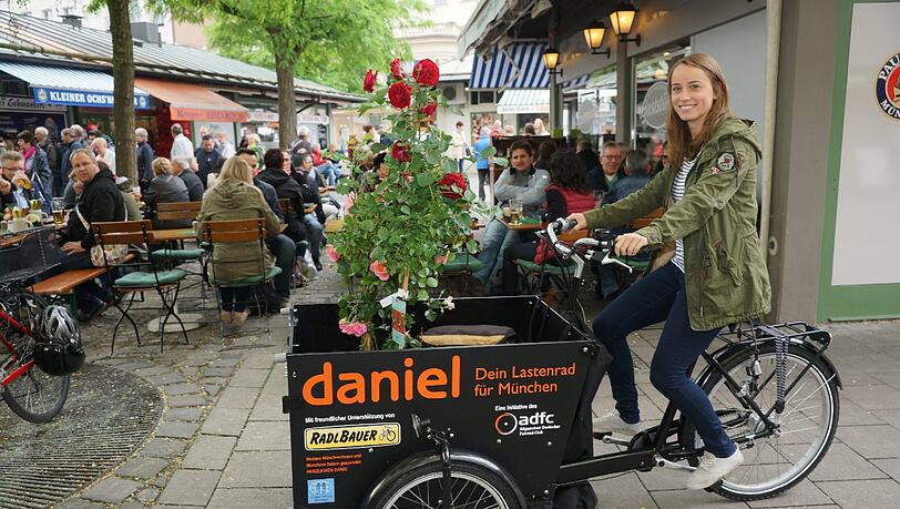 Der Allgemeine Deutsche Fahrradclub verleiht solche Lastenradl. Parken kann man diese Räder bislang nirgends so wirklich.