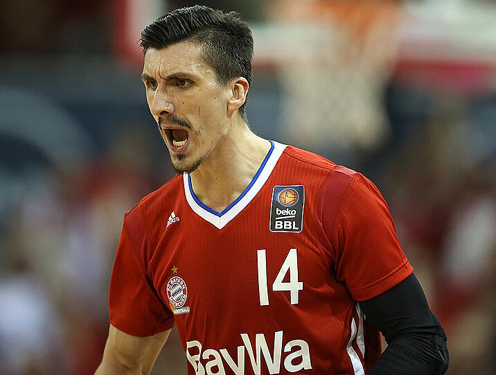In der abgelaufenen Spielzeit war der Small Forward verletzungsbedingt bei nur 26 von 34 Hauptrundenspielen dabei und kam im Schnitt auf 11,6 Punkte.