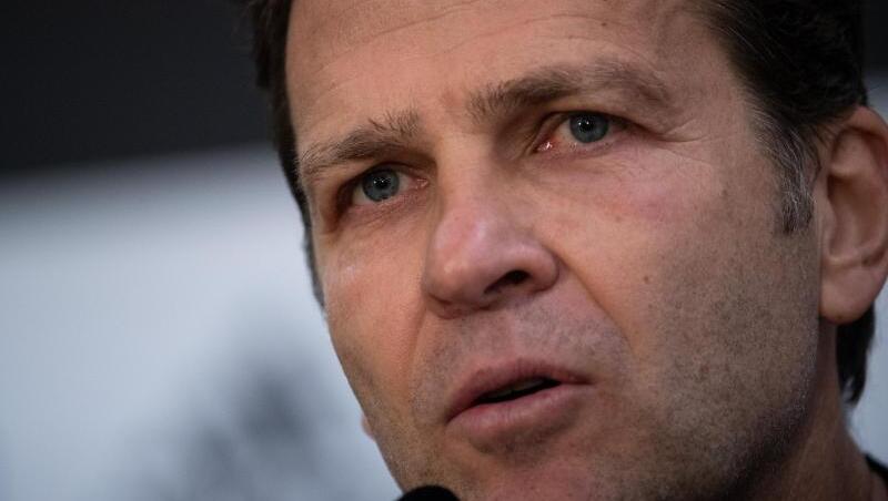 DFB-Direktor Oliver Bierhoff sieht keine Alternative zum engen Spielplan im Herbst. DFB-Direktor Oliver Bierhoff sieht keine Alternative zum engen Spielplan im Herbst.