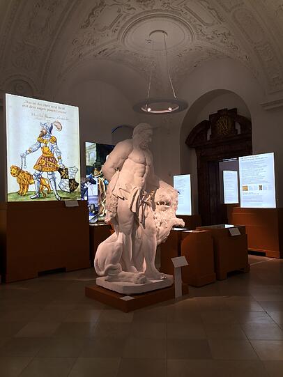 Eine neue Ausstellung in der Residenz zeigt Löwen-Figuren aus den bayerischen Herrschaftshäusern.