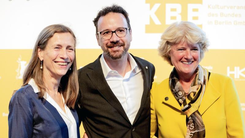 Mariette Rissenbeek und Carlo Chatrian mit Kulturstaatsministerin Monika Grütters. Mariette Rissenbeek und Carlo Chatrian mit Kulturstaatsministerin Monika Grütters.