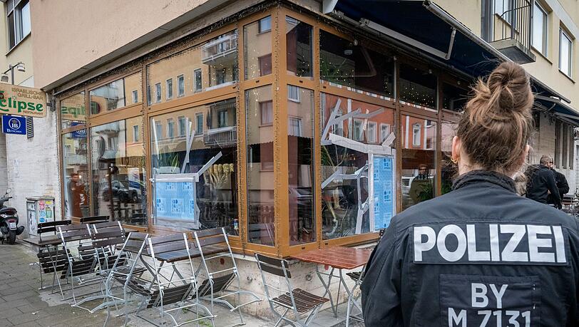 US-Behörden haben nach der Beschädigung eines israelischen Restaurants Anklage gegen einen Mann erhoben (Archivbild). US-Behörden haben nach der Beschädigung eines israelischen Restaurants Anklage gegen einen Mann erhoben (Archivbild).