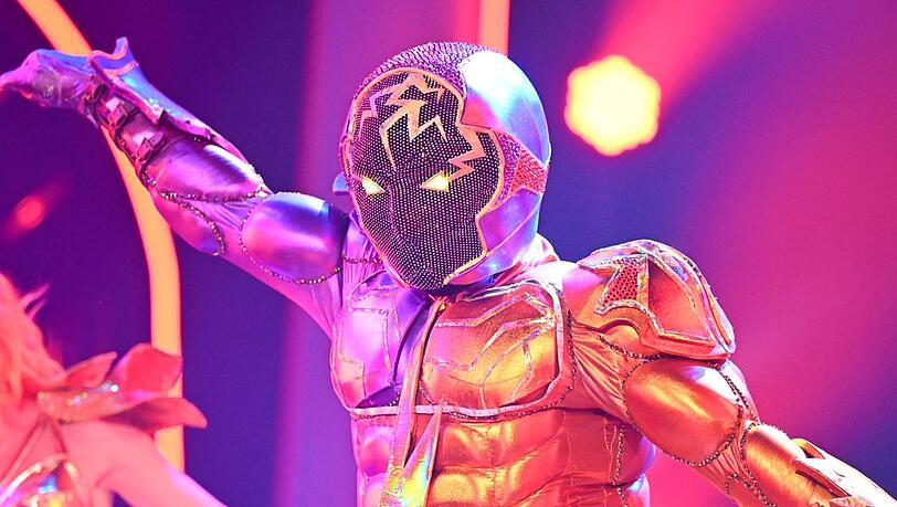 Dieser Sänger musste am Donnerstag die Maske von Maximum Power ablegen.
