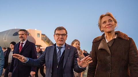 Wadephul ist auf dem Weg in die USA.