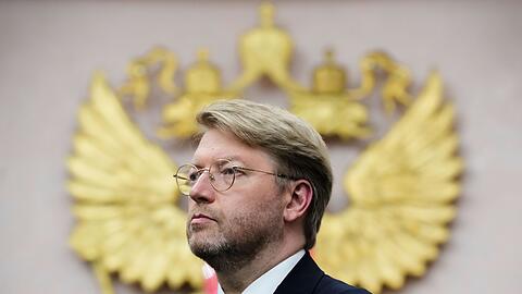 Die liberale russische Oppositionspartei Jabloko, die den russischen Angriffskrieg offen ablehnt, ist von der Parlamentswahl im September ausgeschlossen worden. Gegen das Urteil will sie Berufung einlegen.