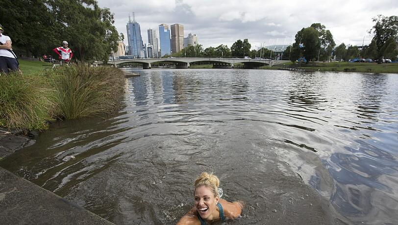 Am Tag nach ihrem großen Sieg von Melbourne stand für Angelique Kerber noch der angekündigte Sprung in den Yarra River an.