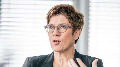 Die CDU-Bundesvorsitzende Annegret Kramp-Karrenbauer bei einem dpa-Interview.