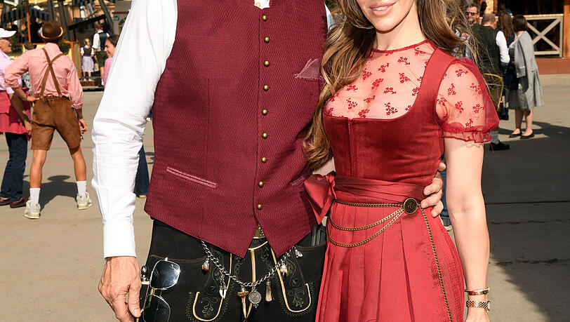 Die AZ traf Alfred Enzensberger und Stephanie Davis auf dem Oktoberfest. Die AZ traf Alfred Enzensberger und Stephanie Davis auf dem Oktoberfest.