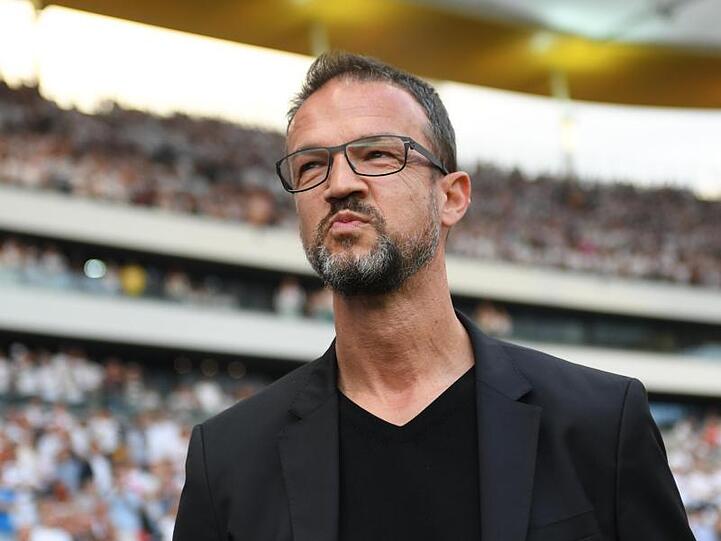 Eintracht Frankfurts Sportdirektor Fredi Bobic konzentrierte sich auf die Transferpolitik.