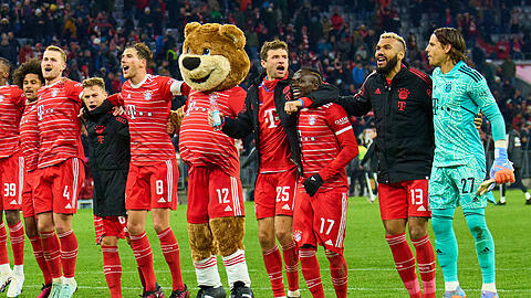 Der FC Bayern feiert einen souveränen Erfolg gegen Union Berlin. Gegen PSG sind die Bayern "überbesetzt".