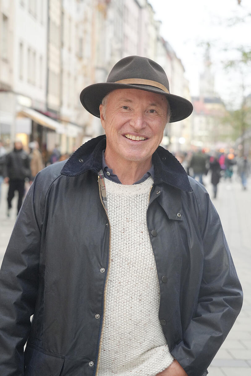Peter Burkardt wünscht sich im Neuen Jahr ein Tempolimit. Peter Burkardt wünscht sich im Neuen Jahr ein Tempolimit.