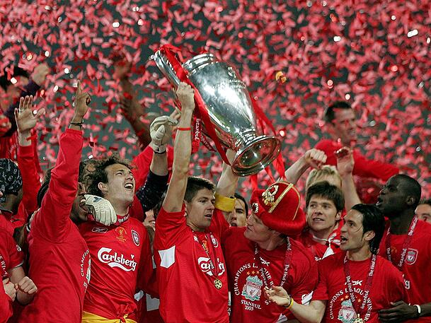 Vereinslegende, Champions-League-Sieger und Torschütze im irren Finale von 2005: In Liverpool wurde Xabi Alonso (2.v.r.) zuM Weltspieler. Vereinslegende, Champions-League-Sieger und Torschütze im irren Finale von 2005: In Liverpool wurde Xabi Alonso (2.v.r.) zuM Weltspieler.