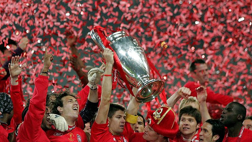 Vereinslegende, Champions-League-Sieger und Torschütze im irren Finale von 2005: In Liverpool wurde Xabi Alonso (2.v.r.) zuM Weltspieler. Vereinslegende, Champions-League-Sieger und Torschütze im irren Finale von 2005: In Liverpool wurde Xabi Alonso (2.v.r.) zuM Weltspieler.