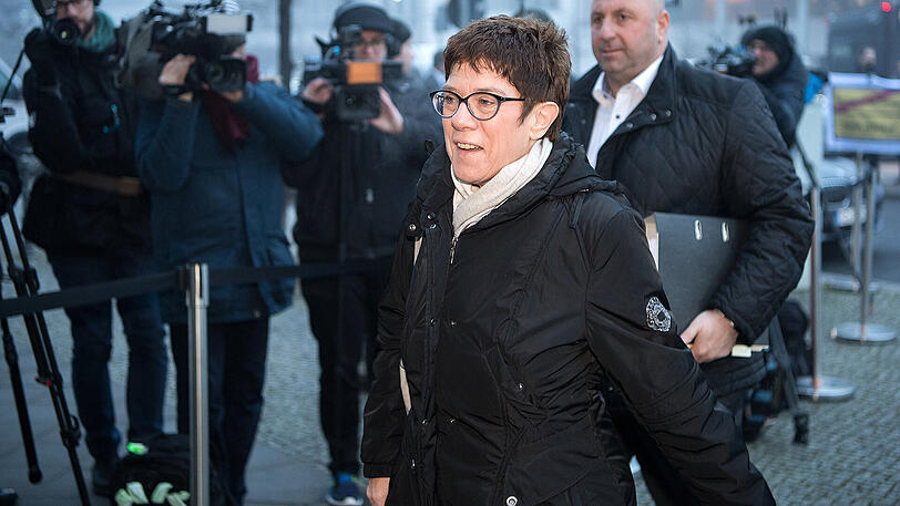 Annegret Kramp-Karrenbauer am 10. Januar in Berlin. Einen Tag später war sie in einen Autounfall verwickelt.