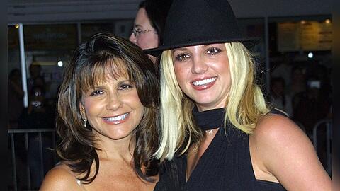 Lynne und Britney Spears 2002 in Hollywood.