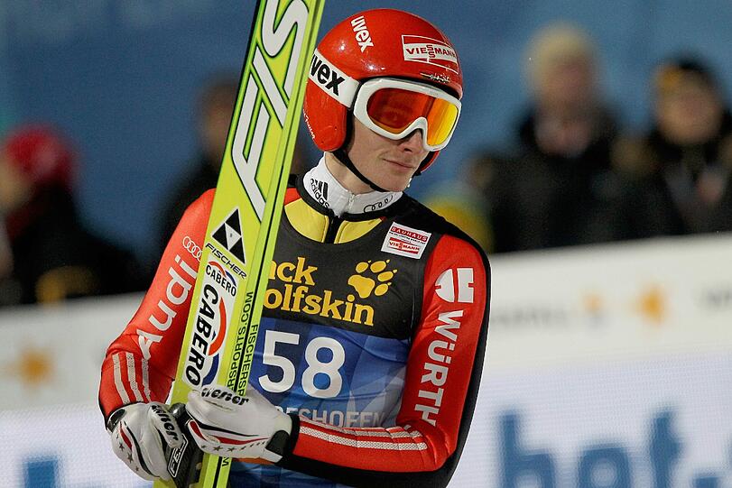 Richard Freitag (20): Kaum jemandem wurde so viel Potential zugesprochen wie Richard Freitag. Der Grund: In Harrachov gewann er ein Weltcup-Springen. Woran er bei der Tournee schließlich scheiterte? Es fehlten Routine und mentale Stärke. Was Schlierenzauer, Kofler und Morgenstern schon seit Jahren trainieren, ist für den 20-Jährigen Neuland. Mit einem 10. Platz in Oberstdorf und Rang 12 in Innsbruck blieb der junge Adler hinter den Erwartungen zurück. Im Gesamtklassement wurde er am Ende Zehnter. Aber Bundestrainer Schuster ist sich sicher: &bdquo;Er konnte zwar nicht an seine Welt-Cup-Form anknüpfen, aber ihm gehört die Zukunft.&ldquo;