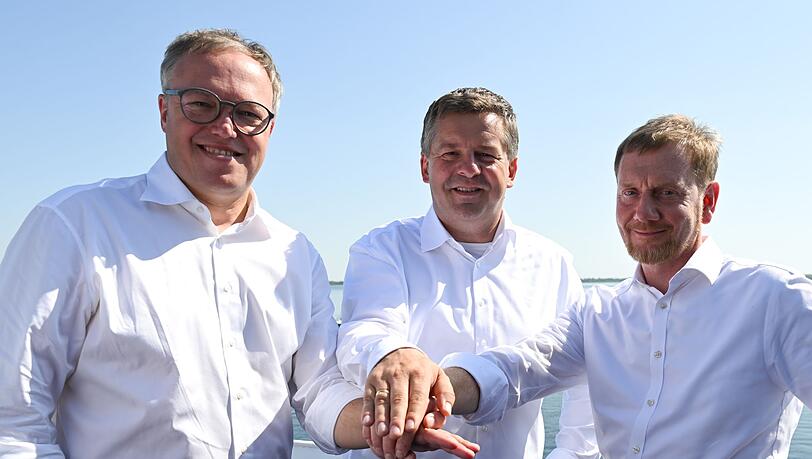 Wollen mit einer Stimme sprechen: Die drei ostdeutschen Ministerpr&auml;sidenten (Mario Voigt (Th&uuml;ringen), Sven Schulze (Sachsen-Anhalt) und (Michael Kretschmer, Th&uuml;ringen, alle CDU) sind gegen eine Abschaffung der Rente nach 45 Beitragsjahren.