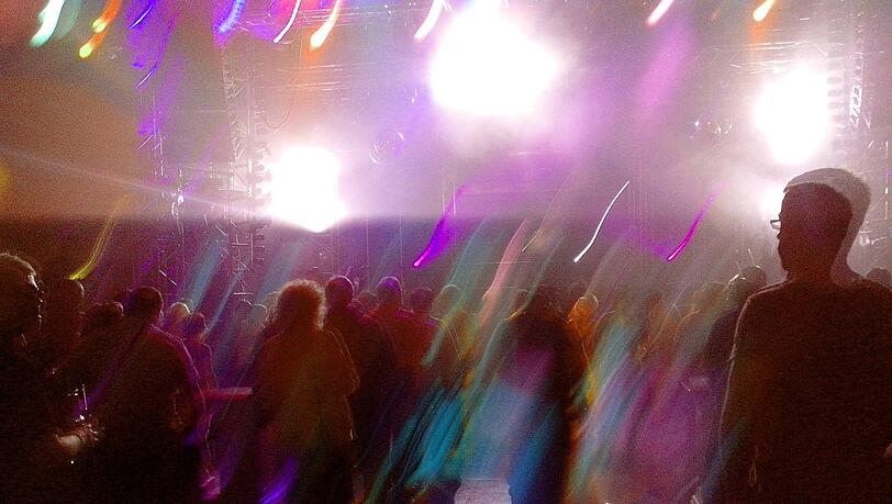 Die Polizei hat bei einem Electro-Festival in Freimann mehrere Gäste hochgenommen. (Symbolfoto) Die Polizei hat bei einem Electro-Festival in Freimann mehrere Gäste hochgenommen. (Symbolfoto)