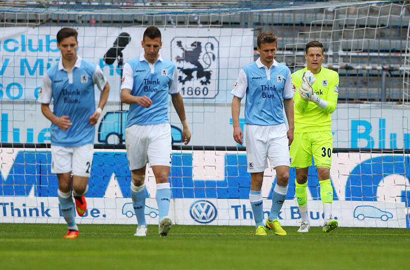 Hängende Köpfe in der Allianz Arena - die Löwen liegen hinten gegen den SV Sandhausen. Das Spiel im Liveticker.