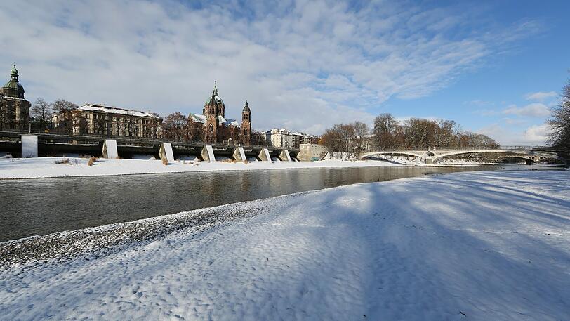 Sigi Müller ist auf Entdeckungstour an der winterlichen Isar.
