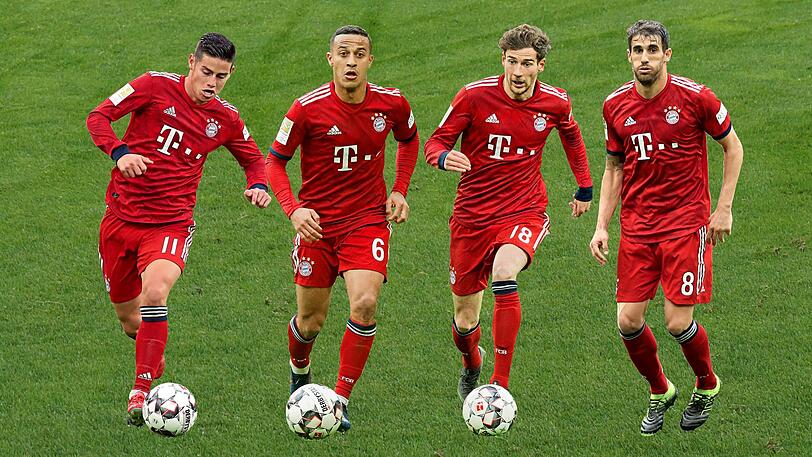 Bayerns Kandidaten fürs Mittelfeldzentrum (v.l.): James, Thiago, Goretzka, Martínez.